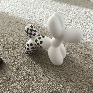 Balloon animal dog decoration